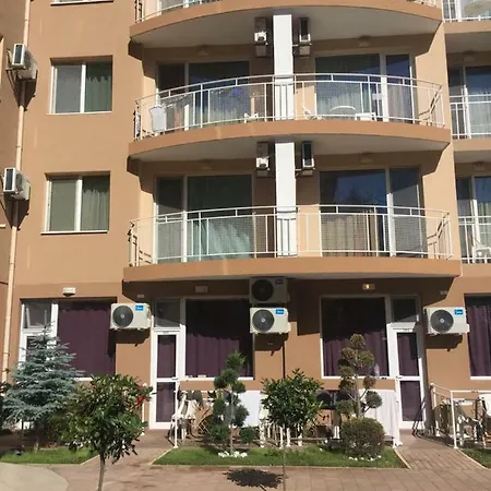 Bratanov Bahami * Napospart